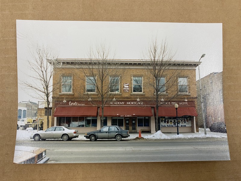 Wheel, Tire, Building, Car