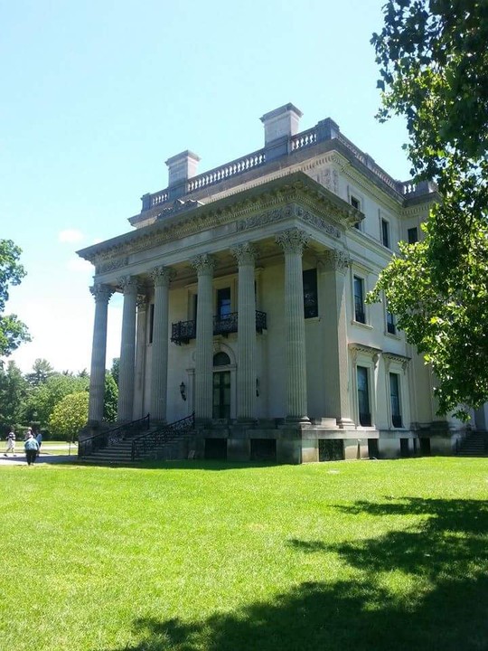 Side View of the Vanderbilt Mansion