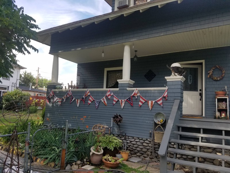 The current facade of the I. J. Bailey home.