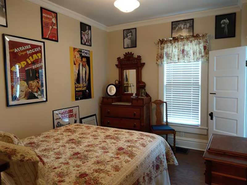 Furniture, Poster, Bed, Bureau, Movies, Room 