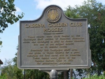 Historical marker for the cabins on the Hamilton Plantation