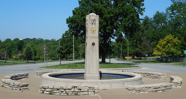 American War Mothers Memorial Fountain