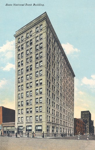 Cloud, Building, Sky, Daytime