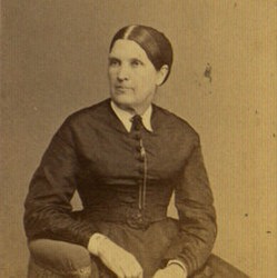 Sleeve, Standing, Gesture, Collar