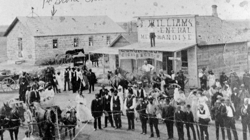 Photograph, Building, Crowd, House