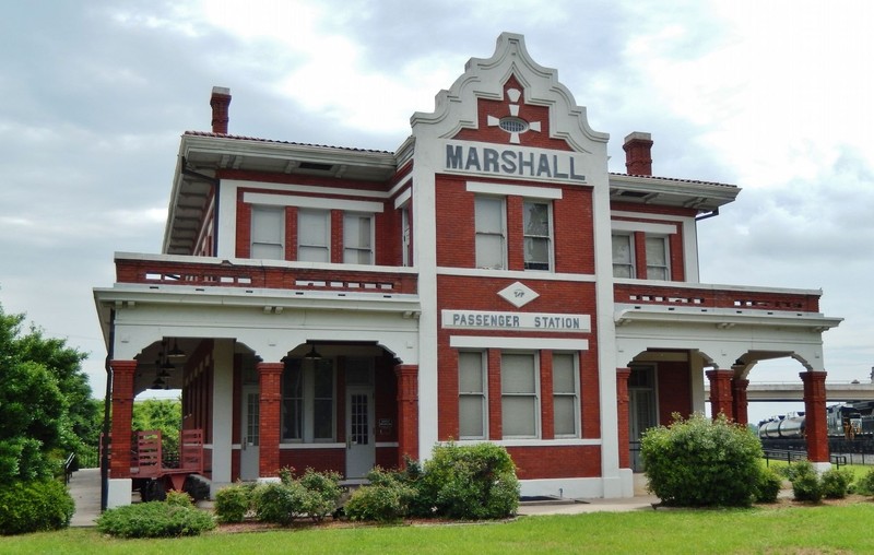 The Texas & Pacific Depot was built in 1912 and houses a museum and an Amtrak ticket office.