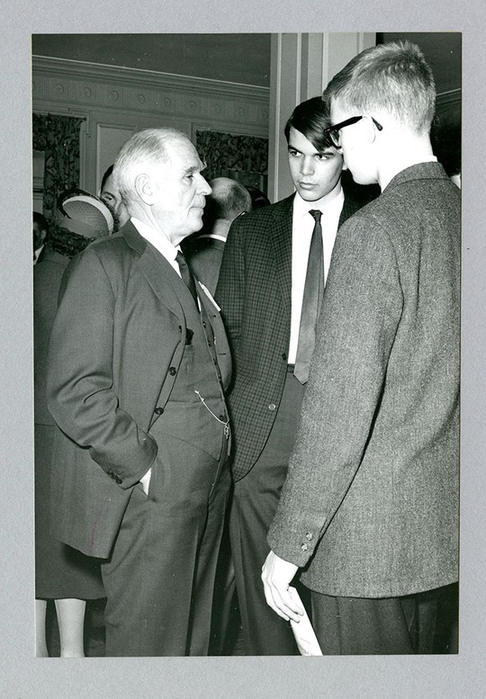 Glasses, Coat, Tie, Standing