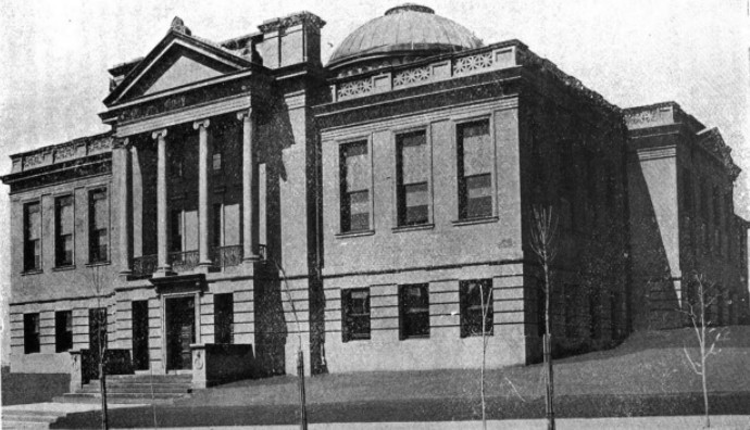 Duluth Public Library (Carnegie Building) in 1902