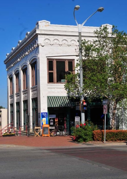 Old German-American State Bank south and east facades in 2011 photo (Finch, KSHS)