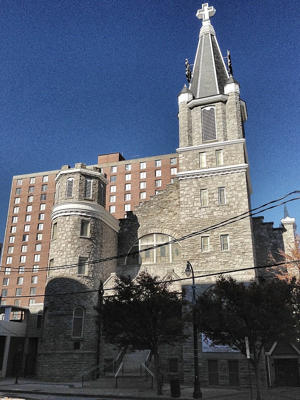 2012 photo of Big Bethel A.M.E. Church in Atlanta (Keizers)