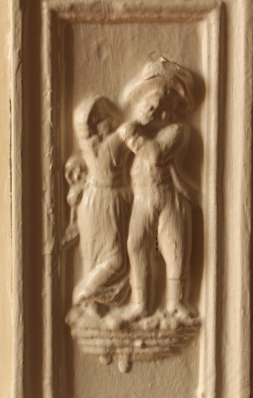 Room 5 Mantle