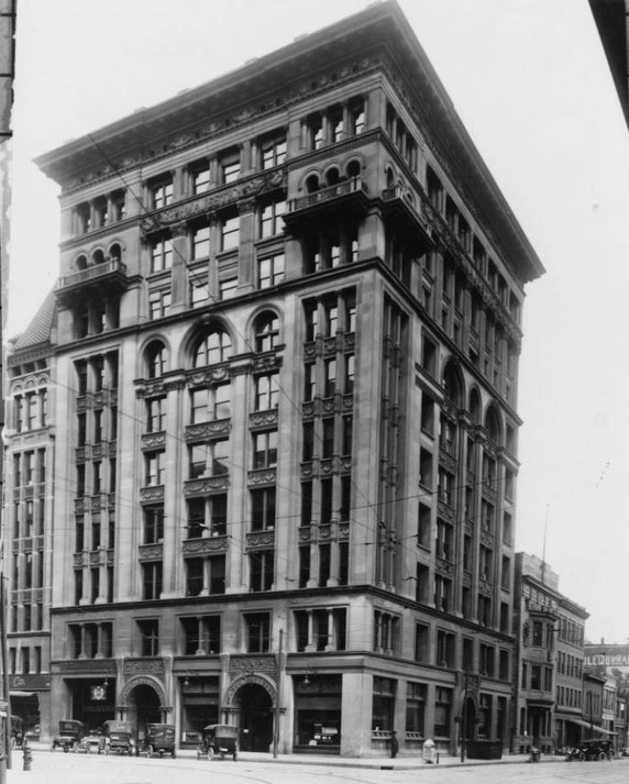 Ca. 1914-1920s photograph of Majestic Building from Indianapolis Star News