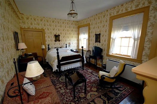 Inn room