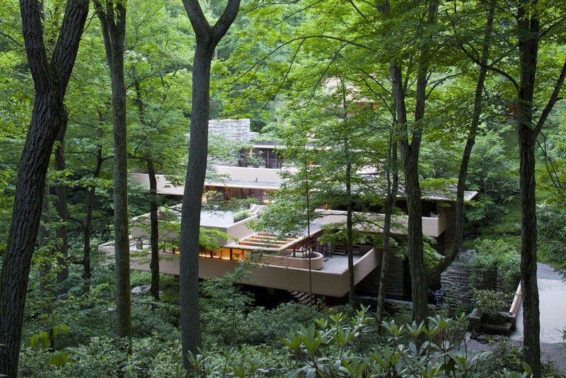 Fallingwater blending into the surrounding landscape.