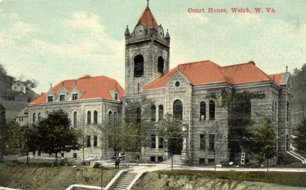 Postcard of the Courthouse.