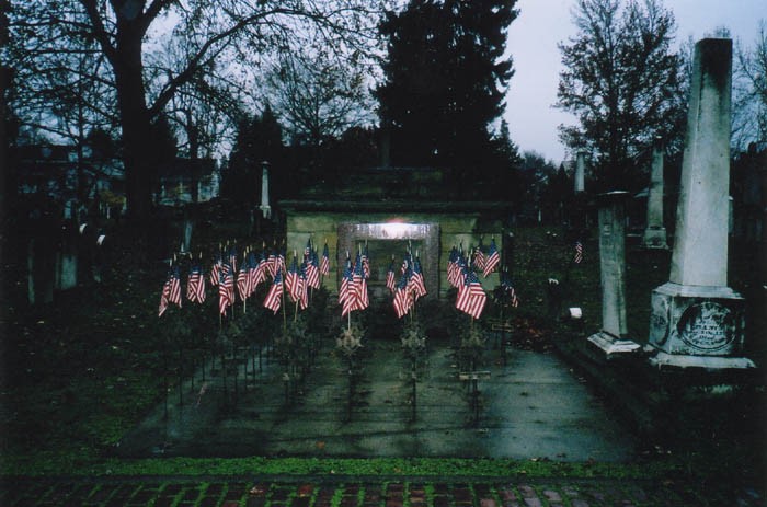 Many notable figures buried at the site of the Mound Cemetery.