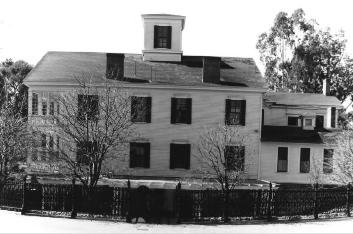 Building, Window, Property, Sky