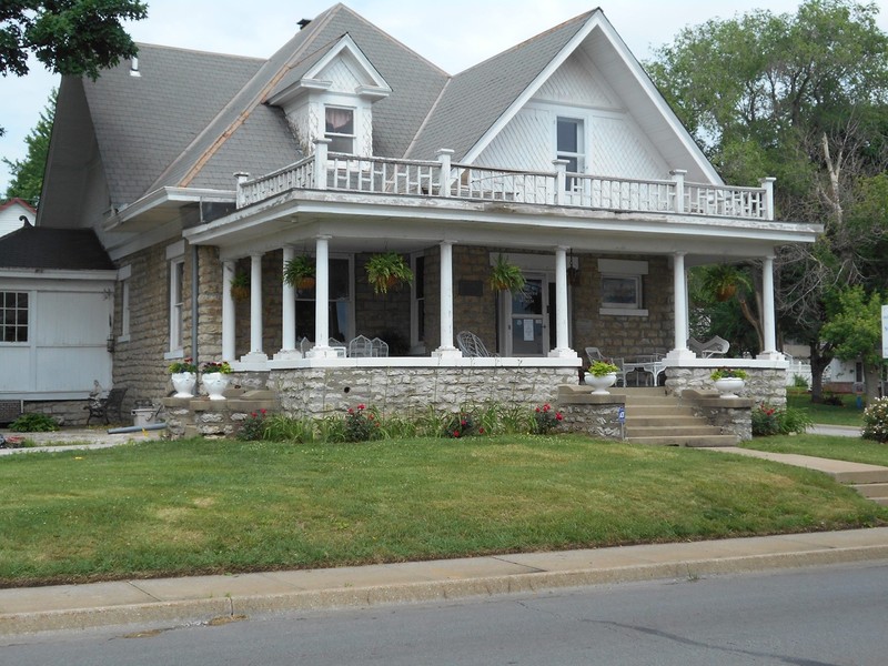 The Blue Springs Historical Society maintains this historic home as a local history museum.