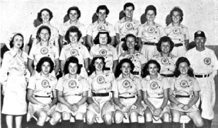 1946 Redwings team photo. 