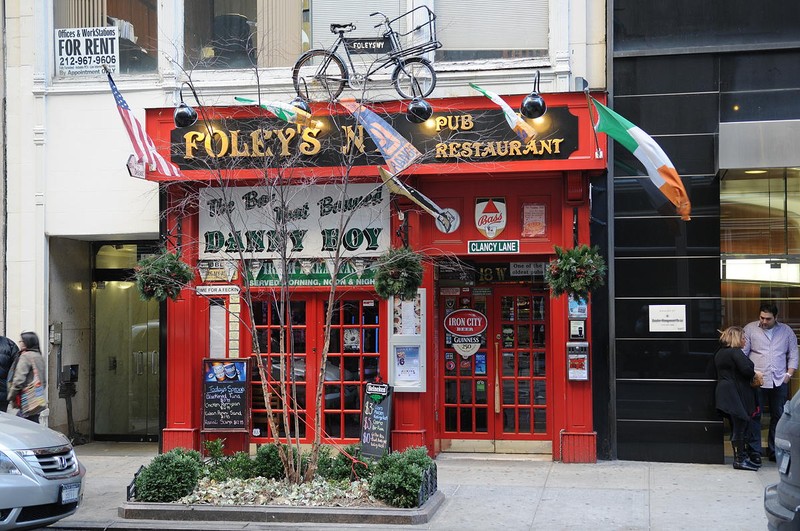 Street view of Foley's NY Pub & Restaurant.