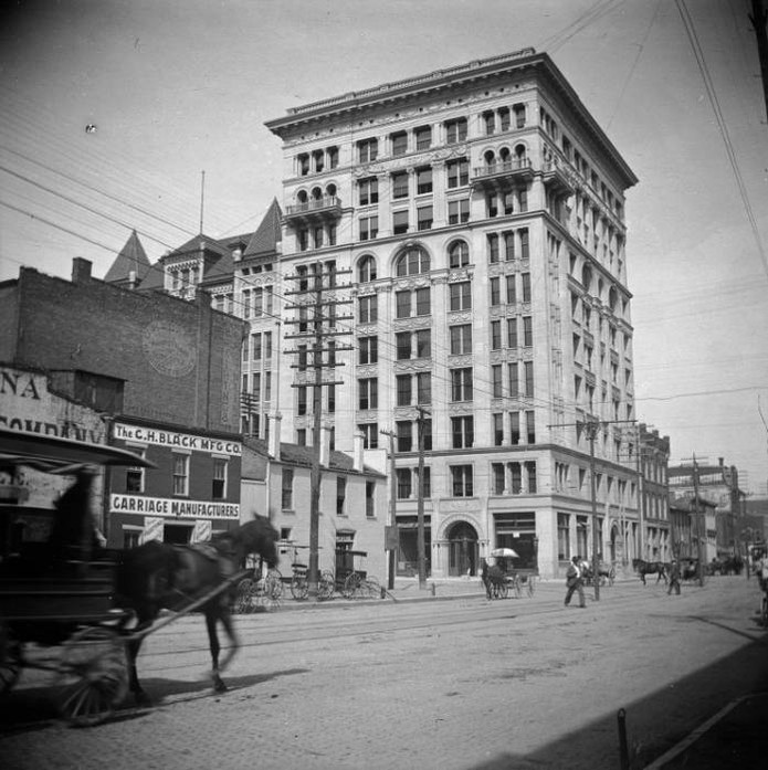 Historic photo of the intersection of East Maryland and South Pennsylvania Street, circa 1900. Herman List Collection, Indiana Historical Society