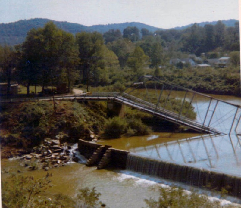 Brinkley Bridge after its collapse in 1970