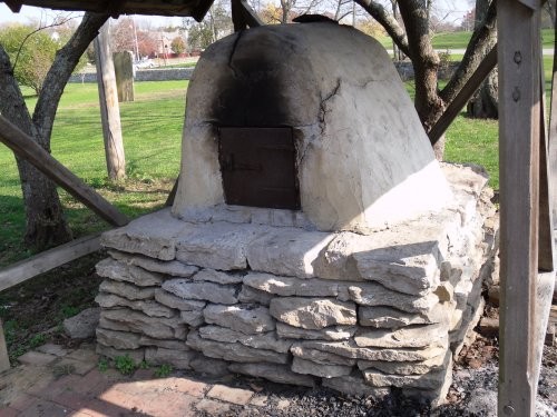 Bowen House bread oven
- courtesy of the nashville-vacation-fun.com website