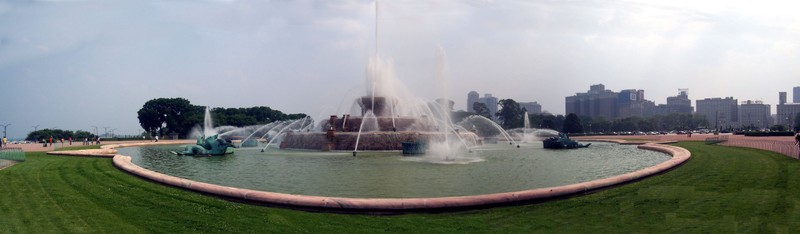 Panoramic view of the Clarence F. Buckingham Memorial Fountain.