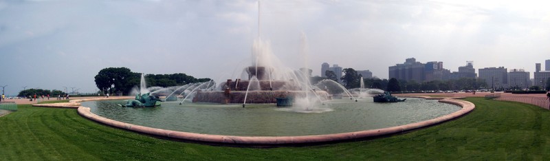 Panoramic view of the Clarence F. Buckingham Memorial Fountain. 