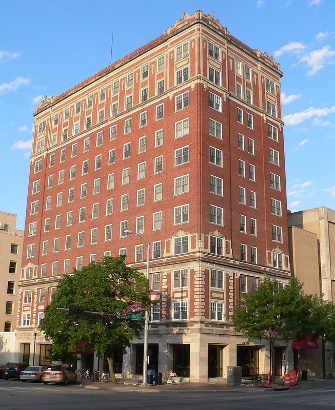 Building, Sky, Window, Daytime