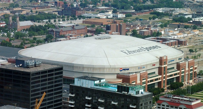 Edward Jones Dome, St Louis.