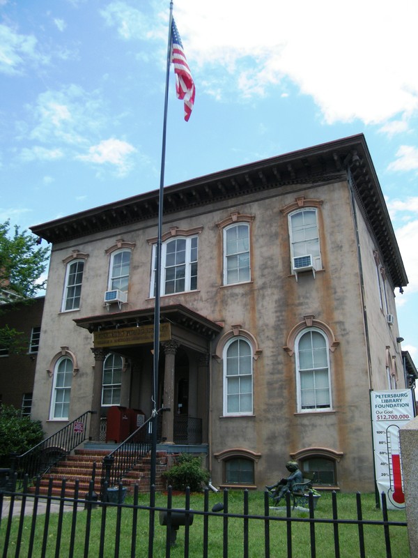 This building served as the city's public library from 1929 to 2014.