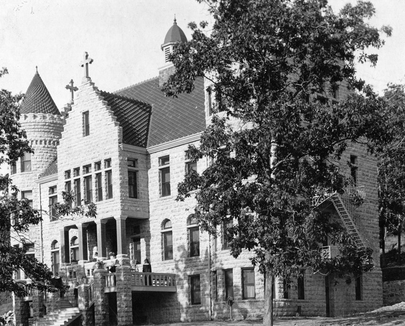 St. Mary's Springs Sanitarium, 1900s.