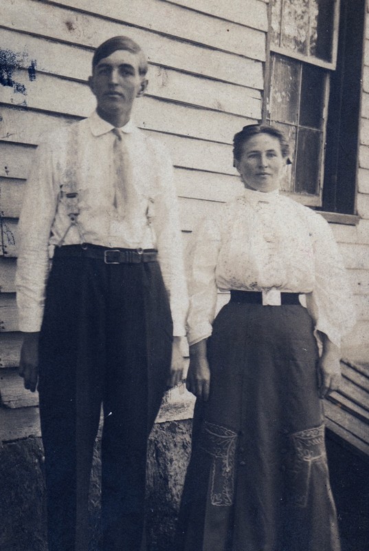 Henry H. Bellomy with his sister, Mrs. J.L. Selbee