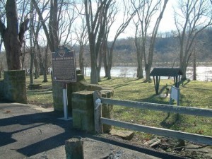 Big Bottom with River View