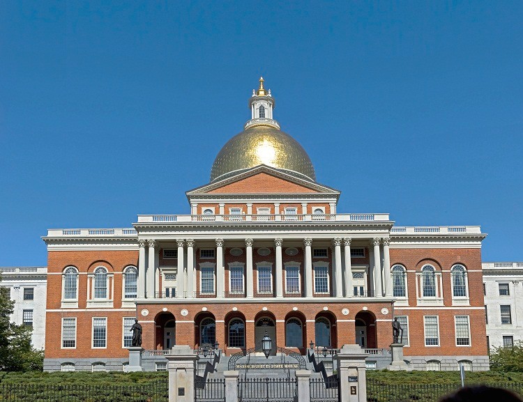 The Massachusetts State-house in Boston. "Mass statehouse eb1" by Fcb981. Licensed under CC BY-SA 3.0 via Wikimedia Commons. 