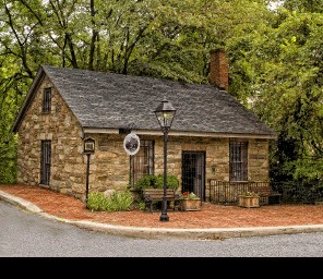 The Mill House Museum contains exhibits as well as a small library.