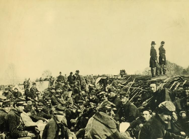 Union soldiers in their trenches during Christmas of 1864