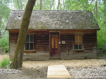 Recreation cabin that line the woods around the Fort.