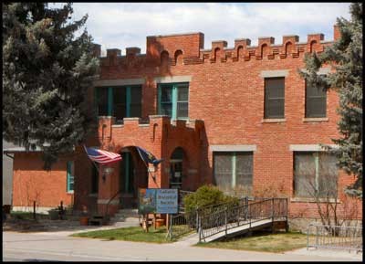 When a new jail was completed in 1982, the county granted this facility to the historical society. 