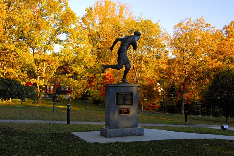 One of the statues at the Memorial