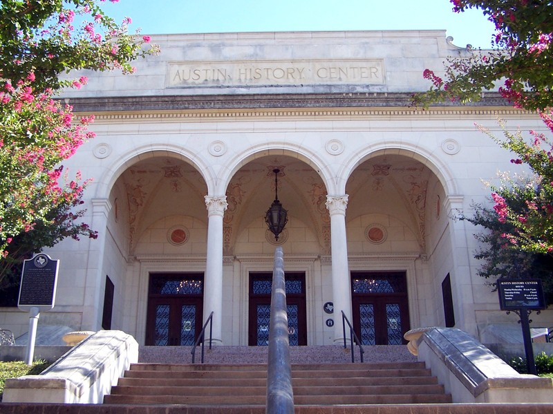 The Austin History Center. Image by Larry D. Moore. Licensed under CC BY-SA 3.0 via Wikimedia Commons.