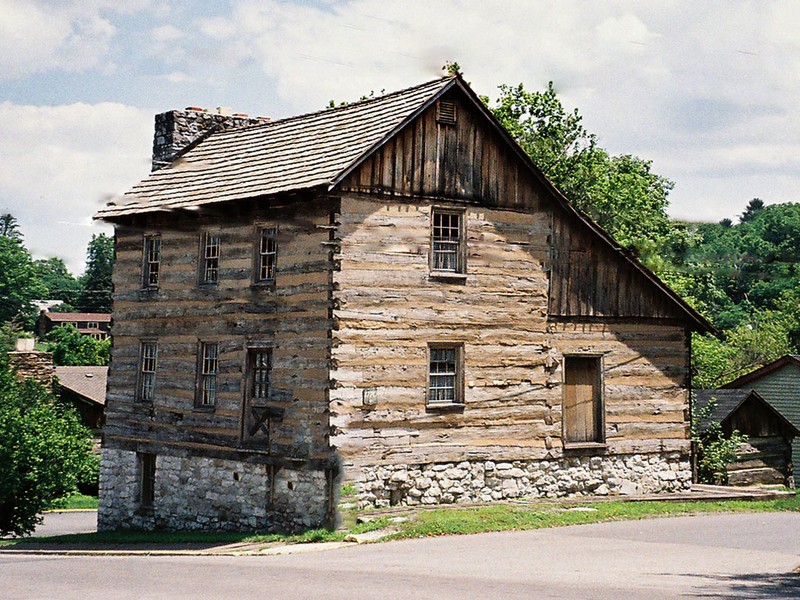 Known as the Barracks, this building was used to store powder and other military equipment rather than house troops. It's location near the spring made it a natural stopping point for troops as well as other travelers.