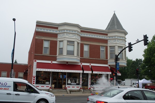 355-357 N. Milwaukee Avenue, circa 2016