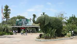 The entrance to the zoo