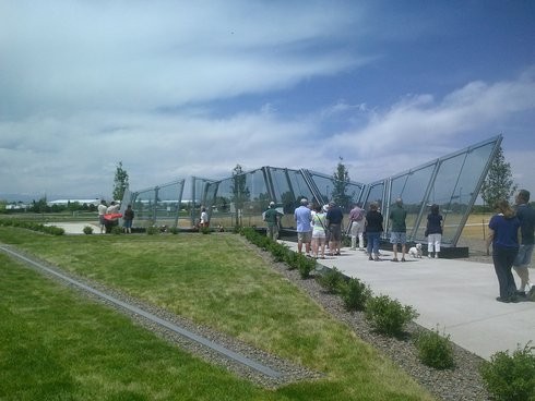 The full span of the memorial.