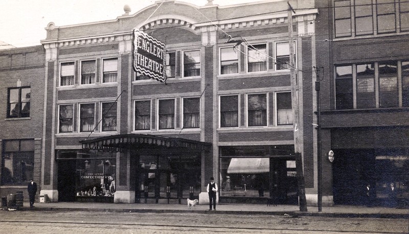 The theater as it looked in 1912