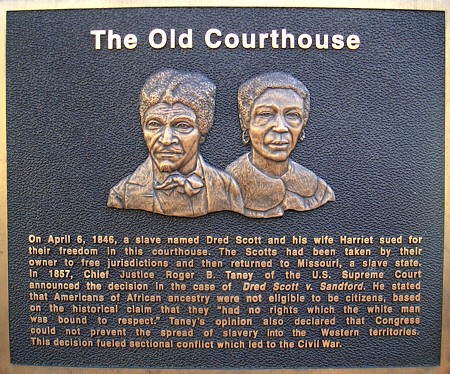 A view of a plaque dedicated to the Scott's at The Old Courthouse in St. Louis, Missouri. 