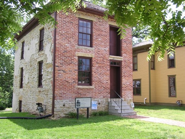 Another view of the homestead 