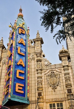 Louisville Palace Theater facade (image from Pinterest)